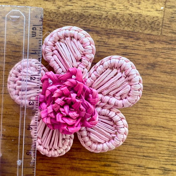 Iraca Palm Flower Earrings by Victoria Dunn - Picture 3 of 4